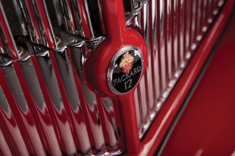  Packard Twelve Convertible Sedan by Dietrich 1935 года  (фото 4 из 18)